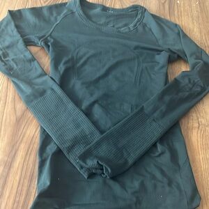 Lululemon swiftly tech